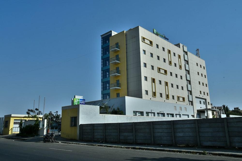 Holiday Inn Express Nashik Indira Nagar By Ihg Esterno foto